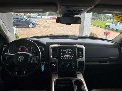 Used 2017 RAM 1500 Big Horn image 9