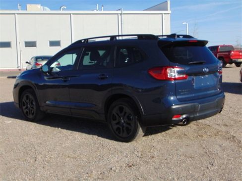 Used 2024 Subaru Ascent Onyx Edition image 6