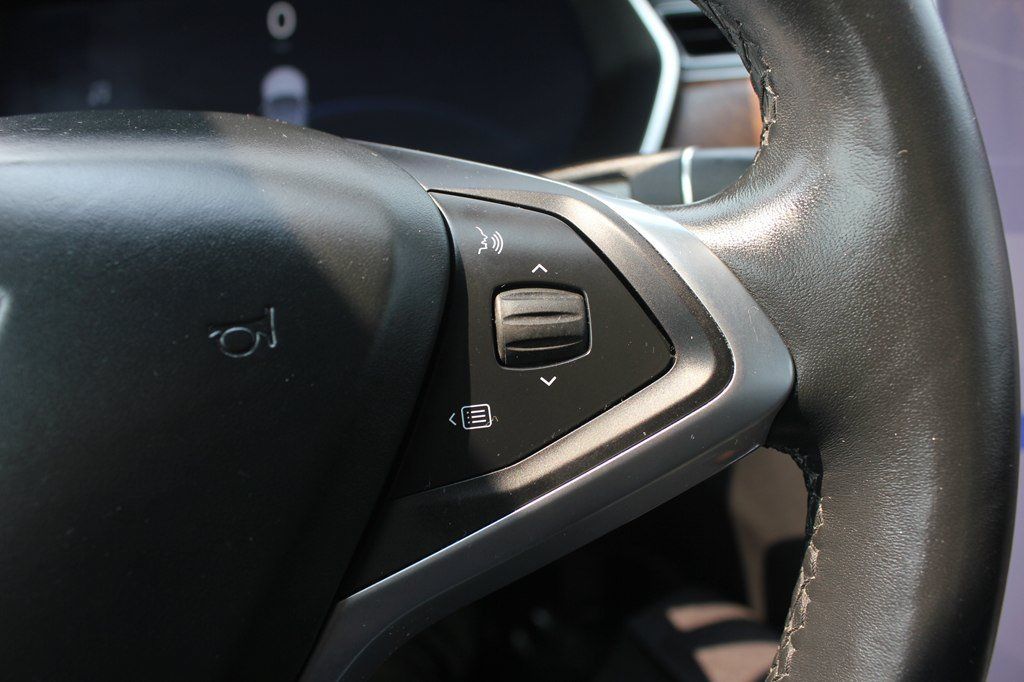 Used 2017 Tesla Model S 100D AWD/4WD image 13
