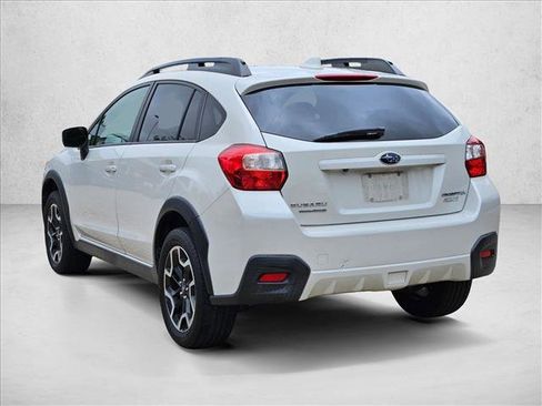 Used 2017 Subaru Crosstrek 2.0i Premium AWD/4WD image 7