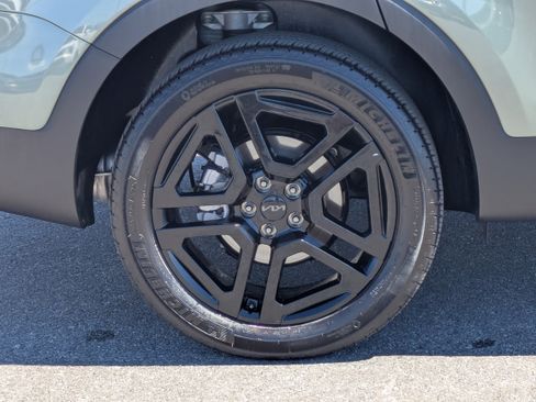 Used 2025 Kia Telluride EX X-Line image 9