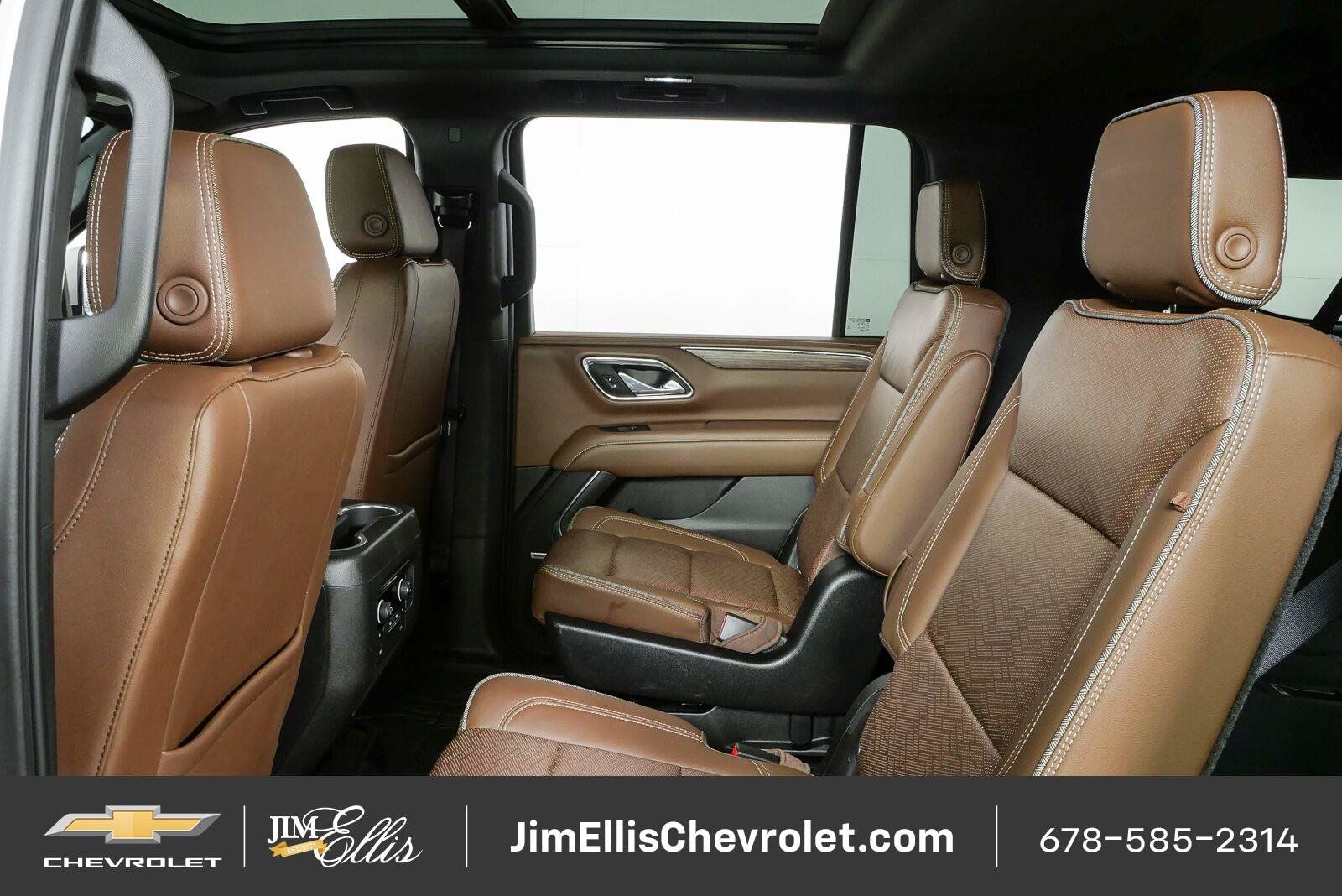Certified 2021 Chevrolet Suburban High Country w/ Premium Package AWD/4WD image 20