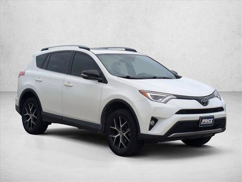 Used 2018 Toyota RAV4 SE w/ Power Extra Value Package FWD image 3