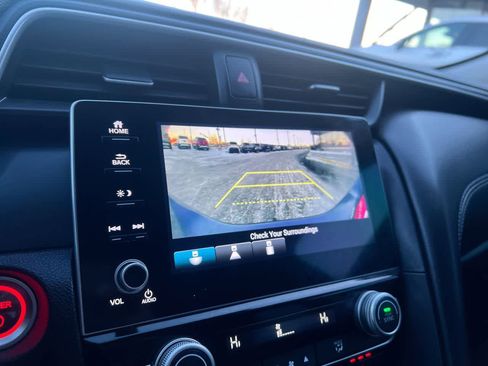 Used 2020 Honda Insight Touring image 17