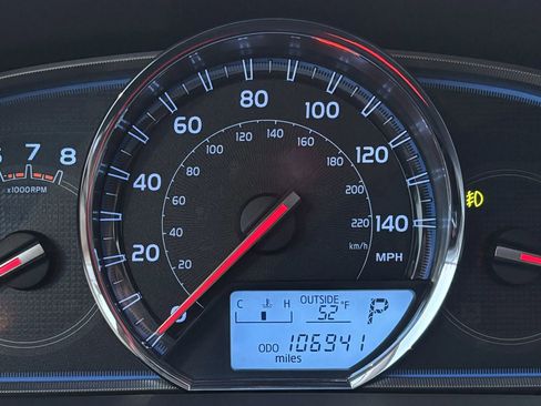 Used 2013 Toyota RAV4 Limited image 16