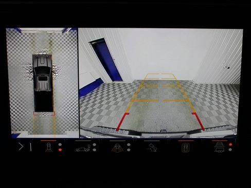 Used 2024 GMC Sierra 2500 Denali w/ Technology Package image 16