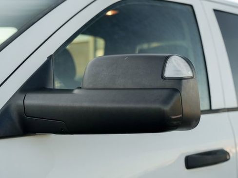 Used 2015 RAM 3500 Tradesman w/ Chrome Appearance Group image 18