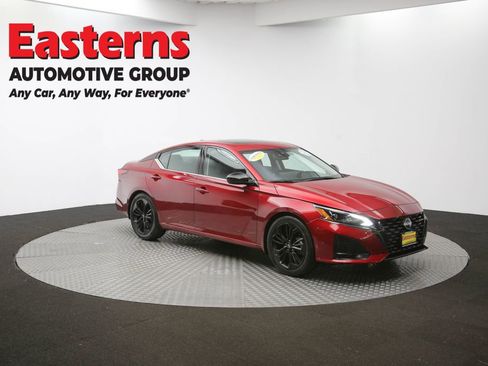 Used 2023 Nissan Altima 2.5 SR w/ SR Premium Package FWD image 49
