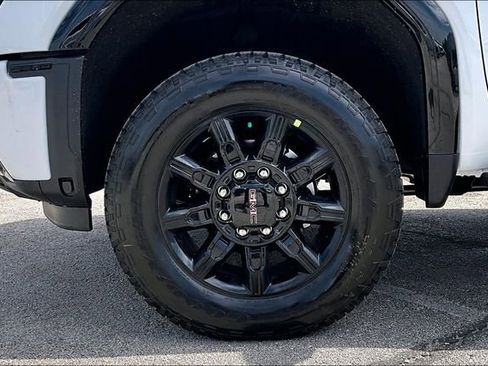 New 2026 GMC Sierra 2500 AT4 w/ AT4 Premium Plus Package AWD/4WD image 12