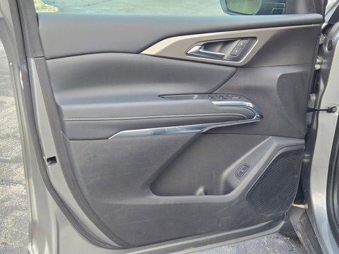 Certified 2025 Chevrolet Traverse LT image 20