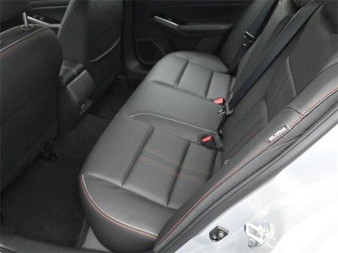 New 2025 Nissan Altima 2.5 SR image 10