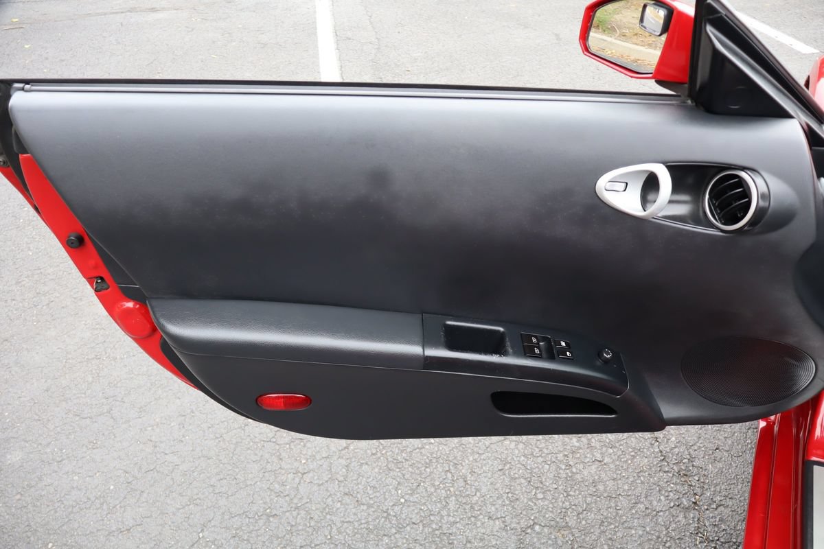 Used 2004 Nissan 350Z Enthusiast RWD image 34