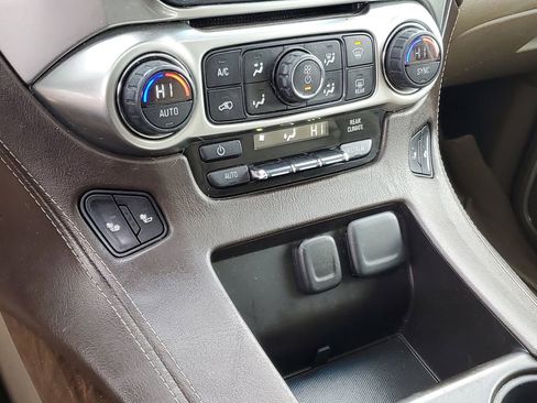 Used 2015 Chevrolet Tahoe LT image 21