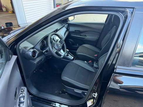 Used 2020 Nissan Kicks S FWD image 4