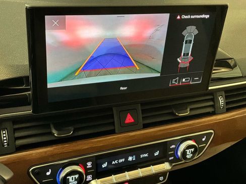 Used 2023 Audi A4 2.0T Premium w/ Convenience Package image 3