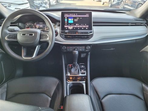 Certified 2024 Jeep Compass Limited image 6