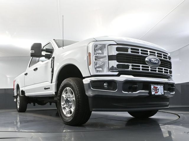 Used 2025 Ford F250 XLT w/ FX4 Off-Road Package AWD/4WD image 43