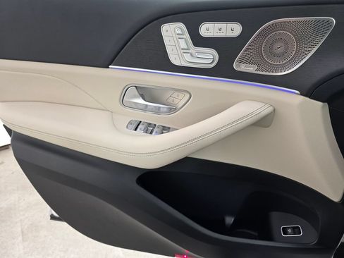 New 2026 Mercedes-Benz GLS 450 4MATIC image 17