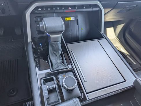 Used 2023 Toyota Sequoia Capstone image 27