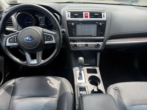 Used 2016 Subaru Outback 2.5i Limited AWD/4WD image 21