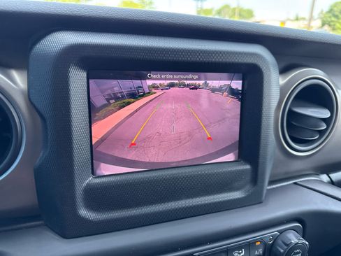 Used 2020 Jeep Wrangler Unlimited Sport S AWD/4WD image 21