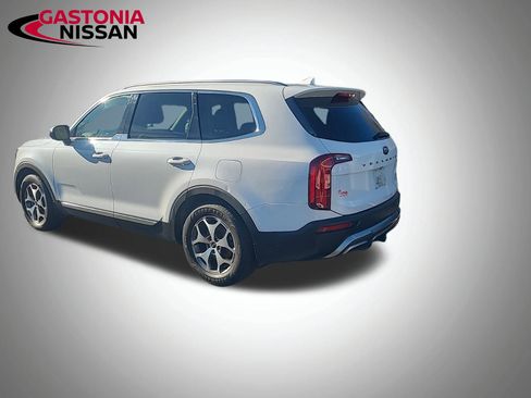 Used 2020 Kia Telluride EX w/ Towing Package image 17