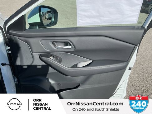New 2026 Nissan Rogue SV FWD image 10