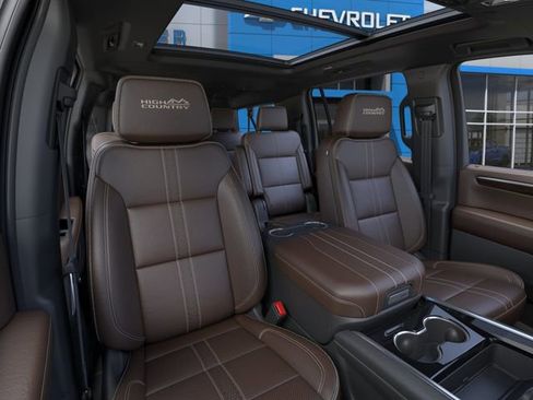 New 2026 Chevrolet Suburban High Country RWD image 16