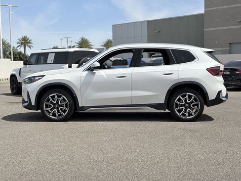 Used 2025 BMW X1 xDrive28i w/ Convenience Package AWD/4WD image 9