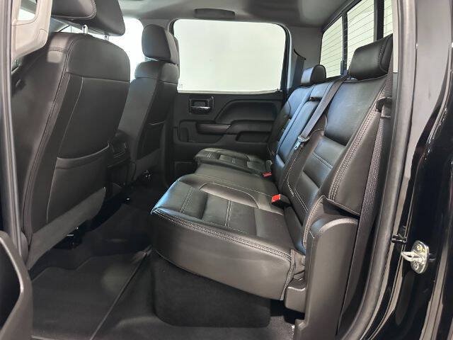 Used 2019 GMC Sierra 3500 Denali w/ Duramax Plus Package AWD/4WD image 23