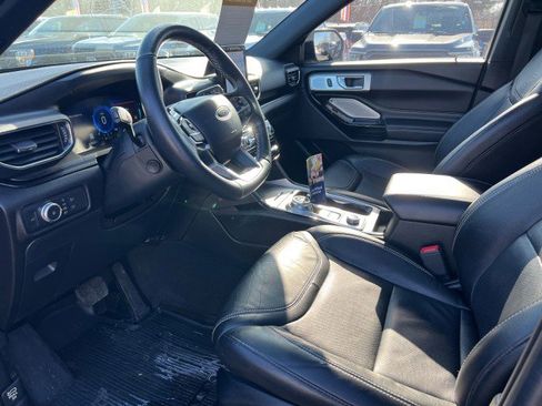 Certified 2022 Ford Explorer ST w/ Equipment Group 401A image 7
