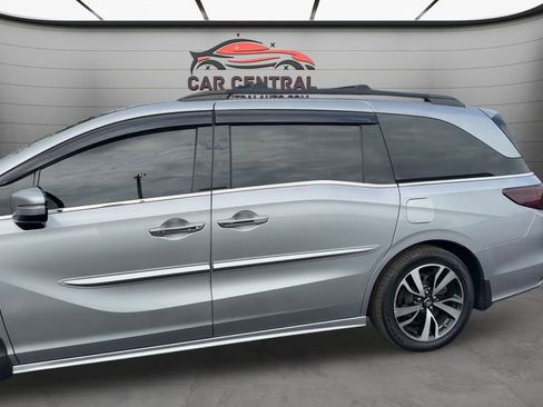 Used 2018 Honda Odyssey Elite image 14