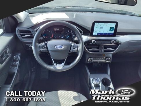 Used 2022 Ford Escape SE w/ Cold Weather Package image 6