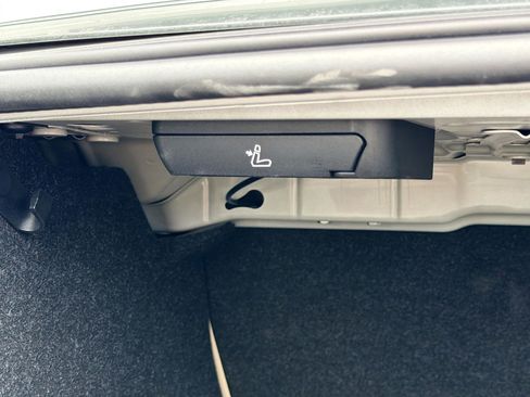 Certified 2025 BMW 330i Sedan image 14