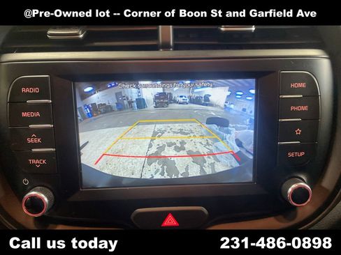 Used 2021 Kia Soul LX FWD image 23