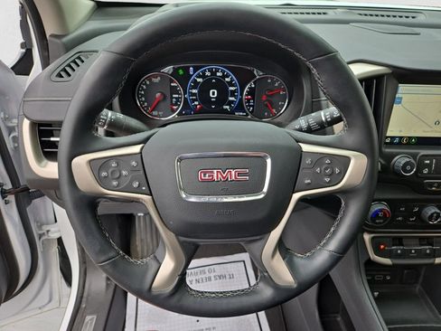 Used 2023 GMC Terrain Denali w/ Denali Premium Package image 17
