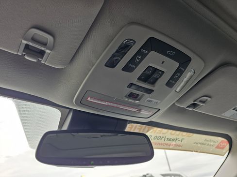 Used 2023 Toyota Sienna Limited AWD/4WD image 27