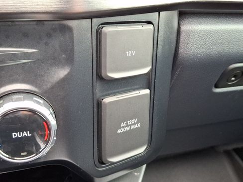 Used 2023 Ford F250 Lariat w/ Lariat Ultimate Package AWD/4WD image 25