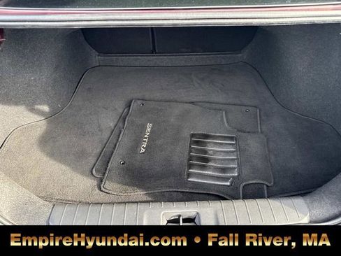 Used 2023 Nissan Sentra SV image 7