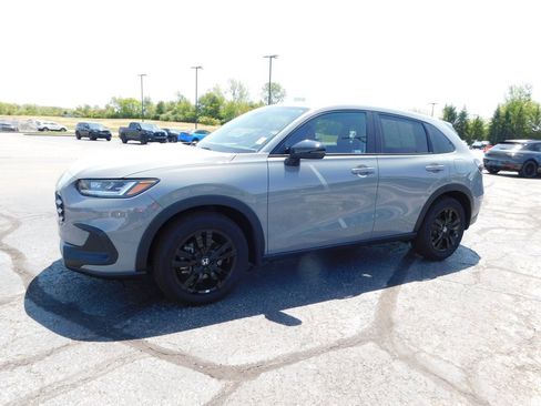 Certified 2026 Honda HR-V Sport image 7