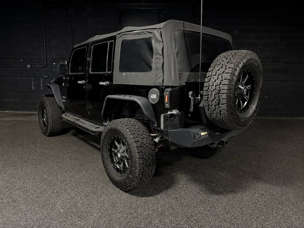 Used 2015 Jeep Wrangler Unlimited Sport w/ Quick Order Package 24S AWD/4WD image 4