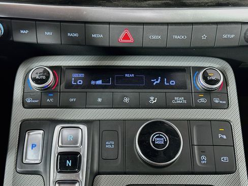 Used 2025 Hyundai Palisade SEL FWD image 24