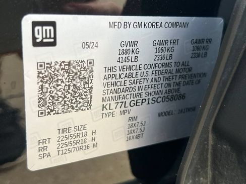 Used 2025 Chevrolet Trax RS w/ Driver Confidence Package FWD image 35