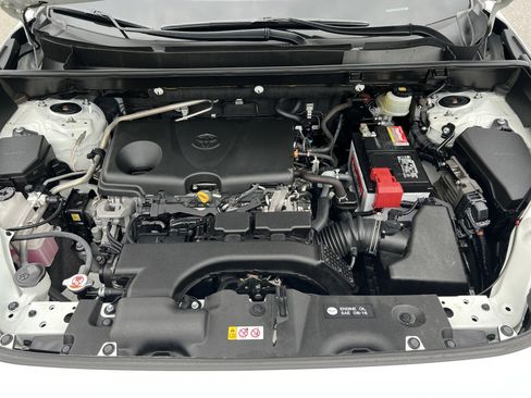 Used 2019 Toyota RAV4 XLE FWD image 23