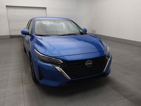 Used 2024 Nissan Sentra SV FWD image 14