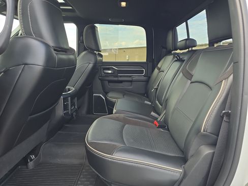 Used 2023 RAM 2500 Laramie w/ Night Edition AWD/4WD image 9