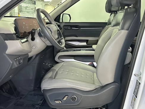 Used 2026 Kia EV9 Wind AWD/4WD image 21