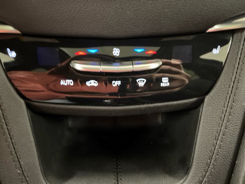 Used 2024 Cadillac XT6 Luxury w/ LPO, Floor Liner Package AWD/4WD image 36