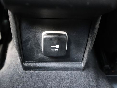 Used 2024 Jeep Compass Latitude AWD/4WD image 22