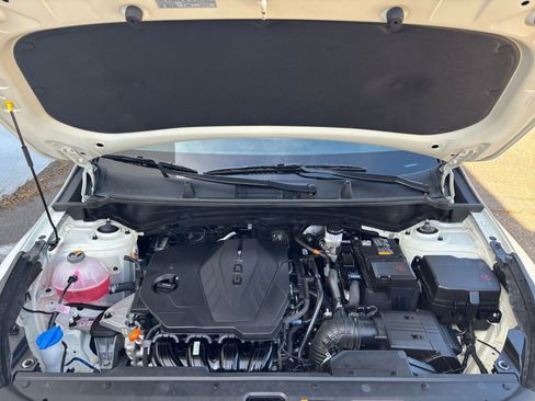 Used 2025 Kia Sportage LX FWD image 31